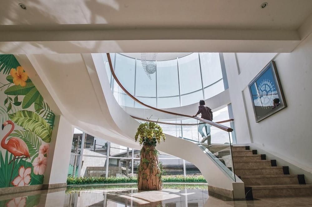 The Azana Hotel Airport Semarang Exterior foto